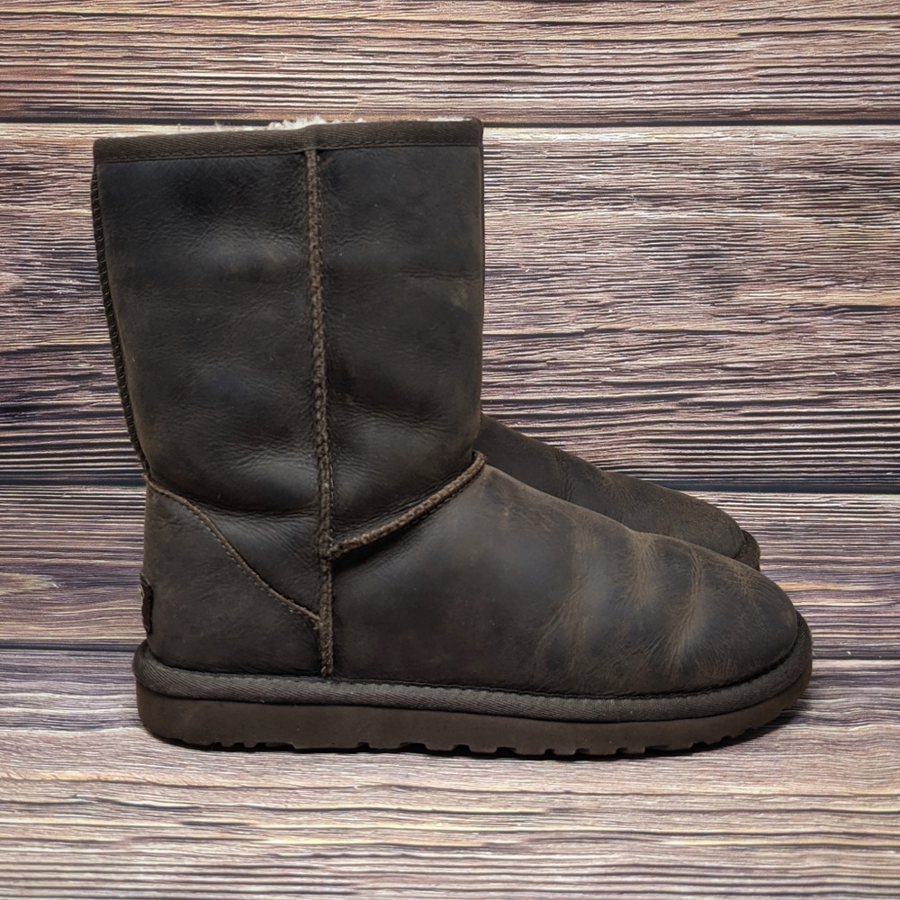 UGG Classic Short Brown Leather Sheepskin Boots 6